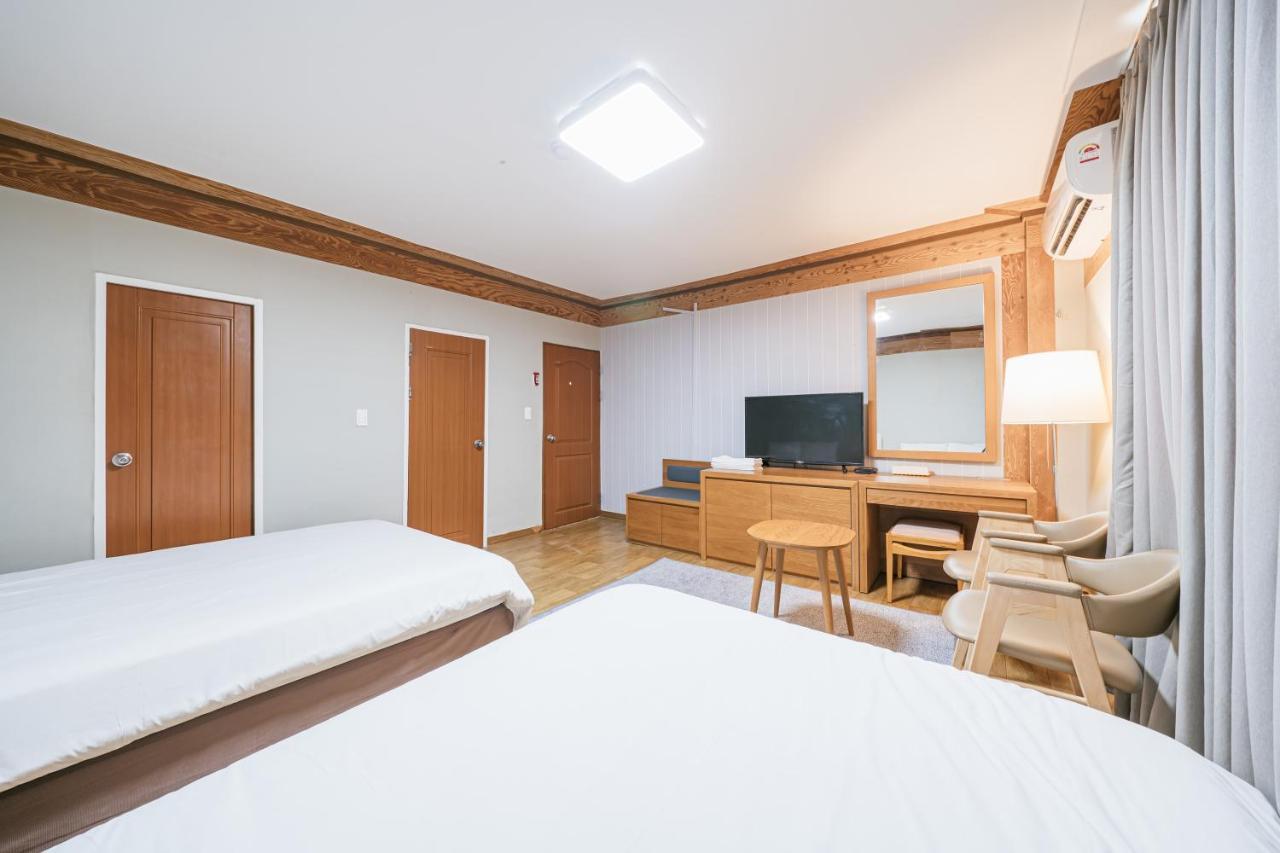 Jeju Miracle Hotel Esterno foto
