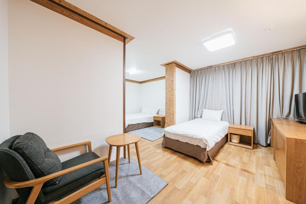 Jeju Miracle Hotel Esterno foto