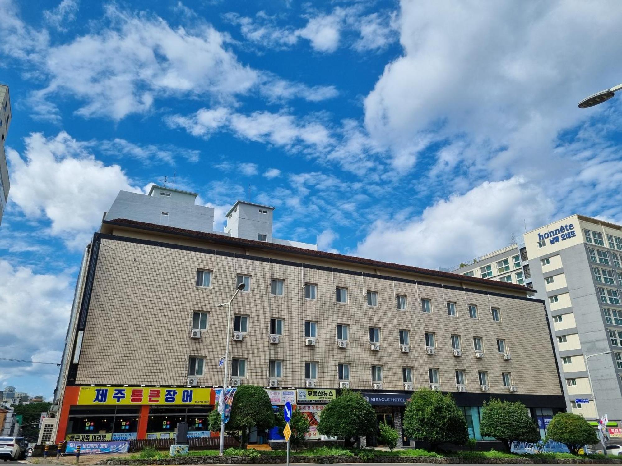 Jeju Miracle Hotel Esterno foto